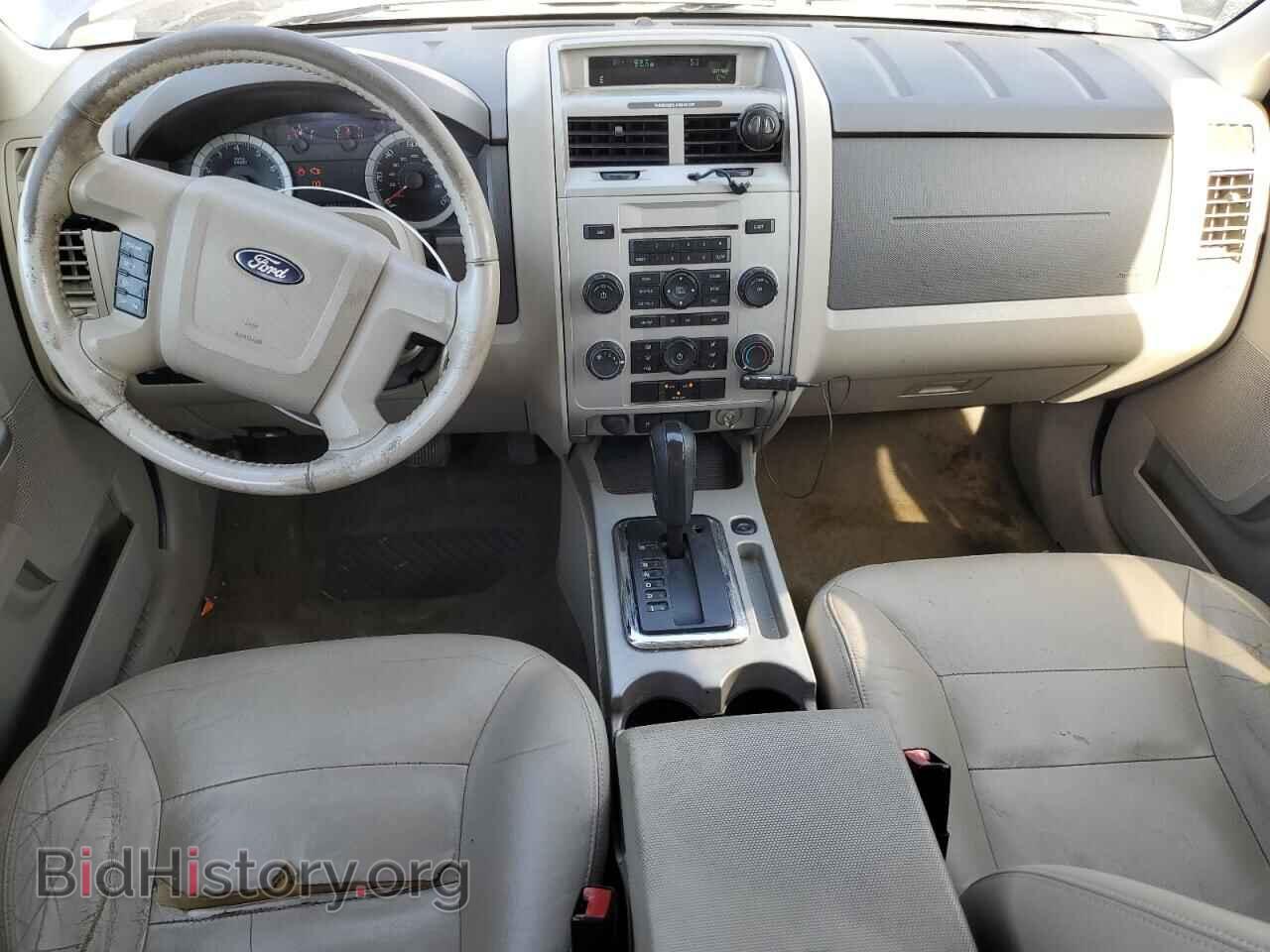 2008 FORD ESCAPE - VIN: 1FMCU93128KD32477 - Фото 8