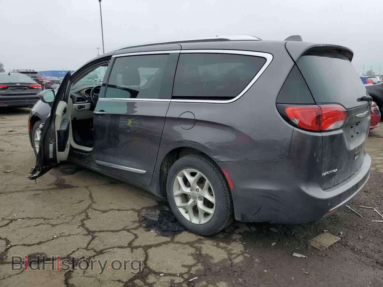 2017 CHRYSLER PACIFICA - VIN: 2C4RC1EG9HR628019 - Photo 2