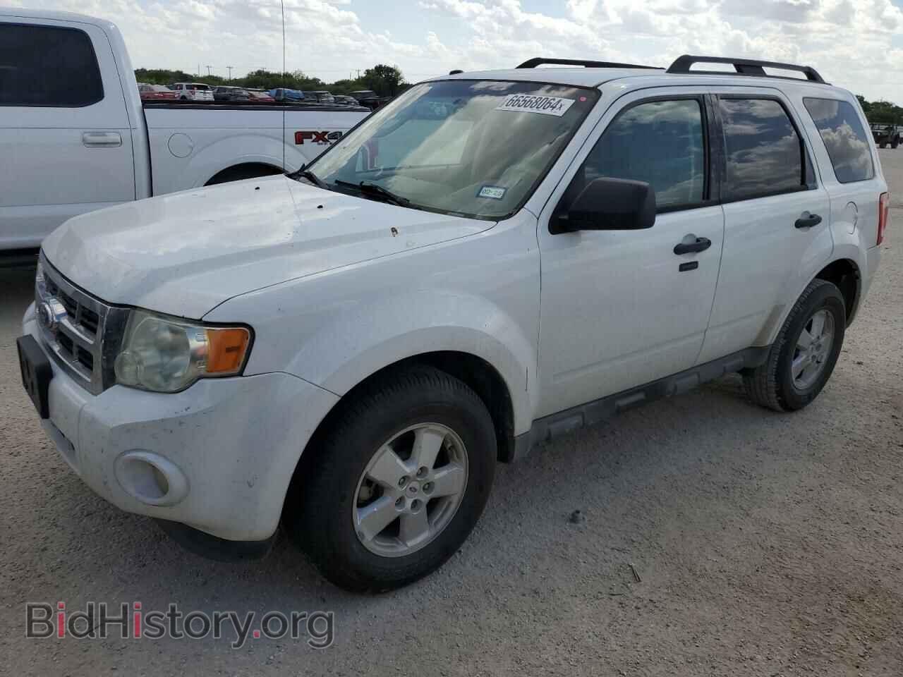 Photo 1FMCU0DG3AKC28195 - FORD ESCAPE 2010
