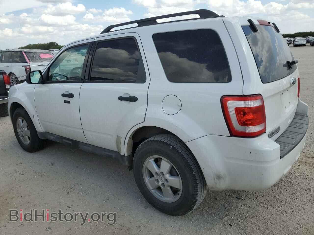 2010 FORD ESCAPE - VIN: 1FMCU0DG3AKC28195 - Фото 2
