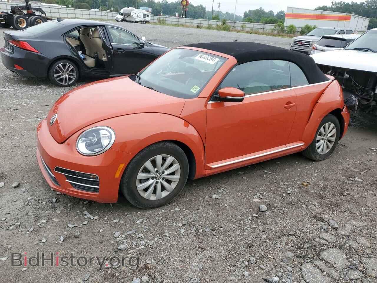 Photo 3VW517AT3HM817604 - VOLKSWAGEN BEETLE 2017