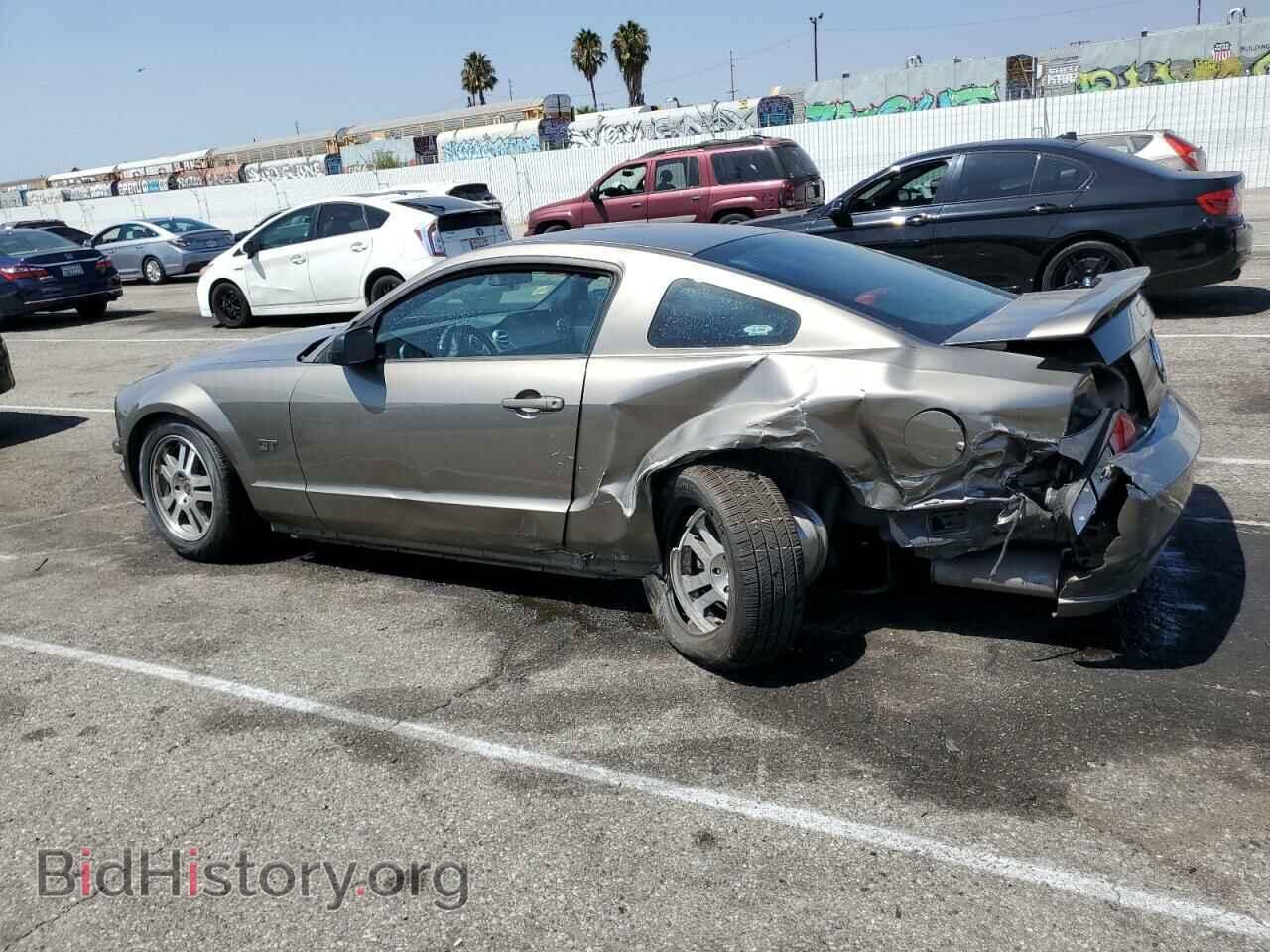 2005 FORD MUSTANG - VIN: 1ZVHT82H155193343 - Фото 2
