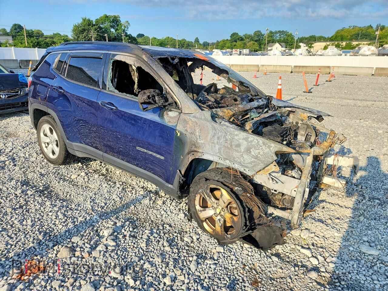 2019 JEEP COMPASS - VIN: 3C4NJDBB8KT674895 - Photo 4