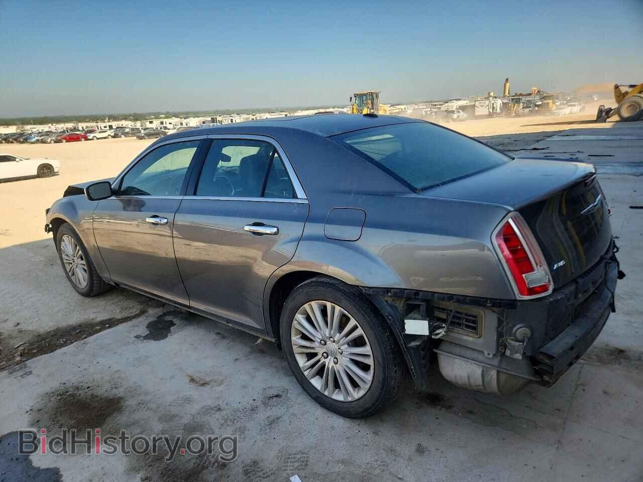 2011 CHRYSLER 300 - VIN: 2C3CK6CT2BH523927 - Фото 2