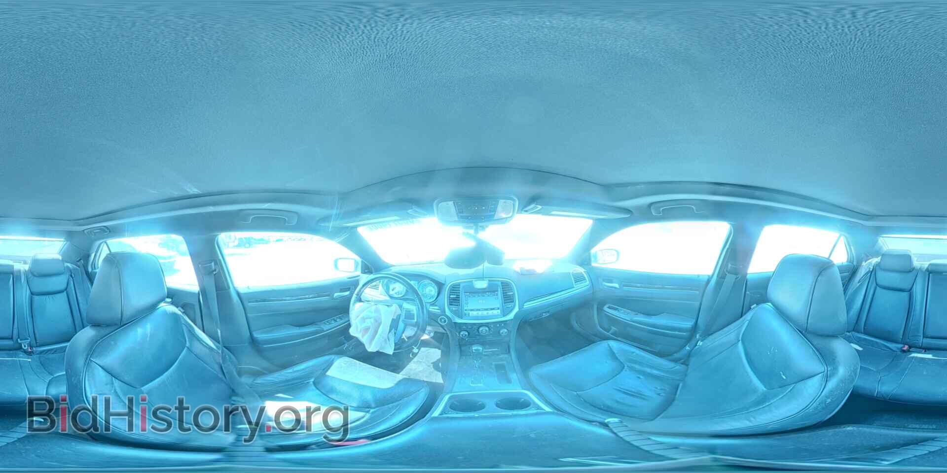 2011 CHRYSLER 300 - VIN: 2C3CK6CT2BH523927 - Фото 14