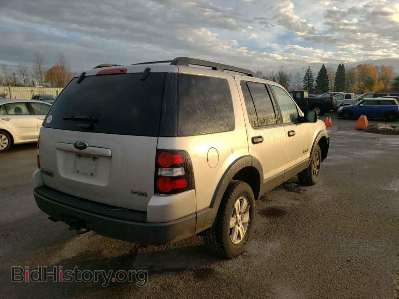 2006 FORD EXPLORER - VIN: 1FMEU63E76UA69690 - Фото 4