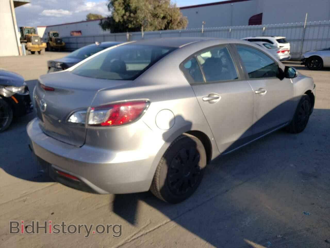 2011 MAZDA 3 - VIN: JM1BL1UG5B1444145 - Фото 4