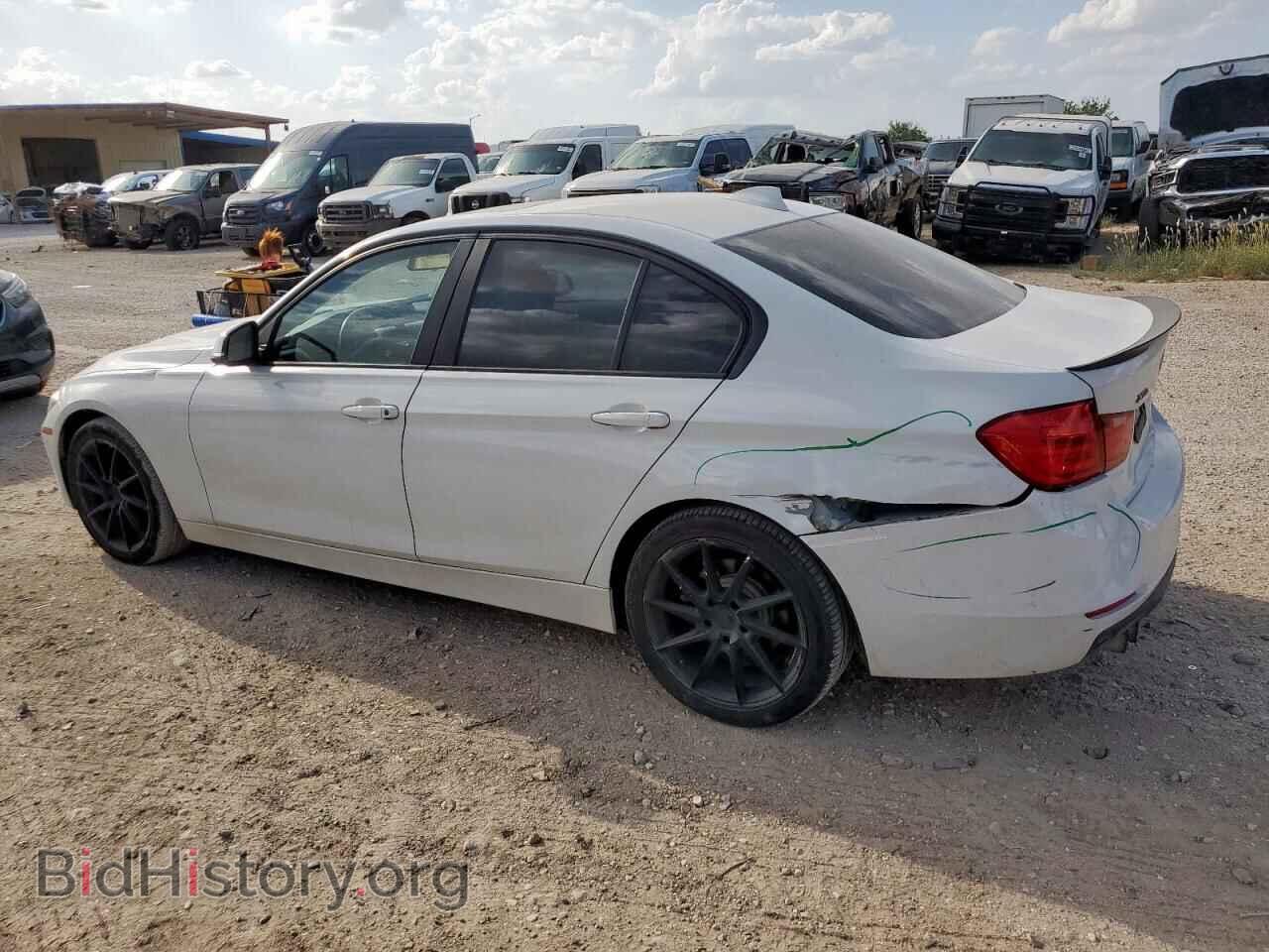 2013 BMW 3 SERIES - VIN: WBA3B5C53DF597060 - Фото 2