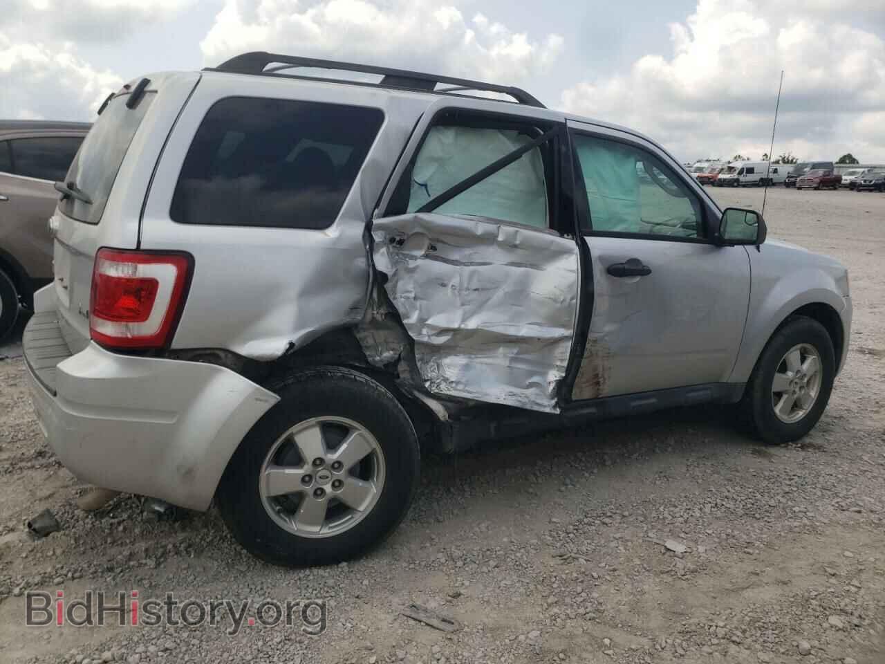 2011 FORD ESCAPE - VIN: 1FMCU0DG5BKA06176 - Фото 3