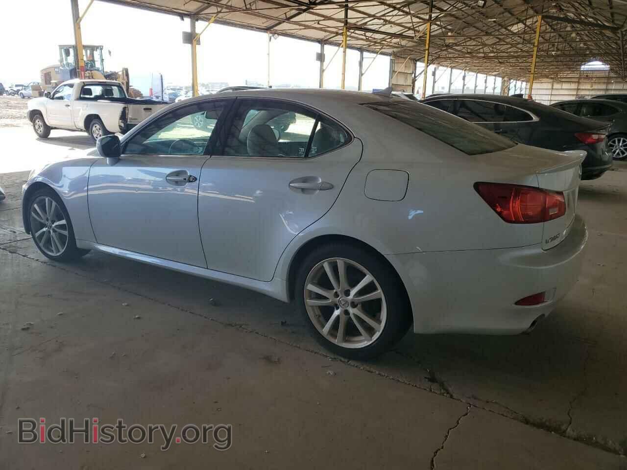 2007 LEXUS IS - VIN: JTHBK262372057295 - Photo 2