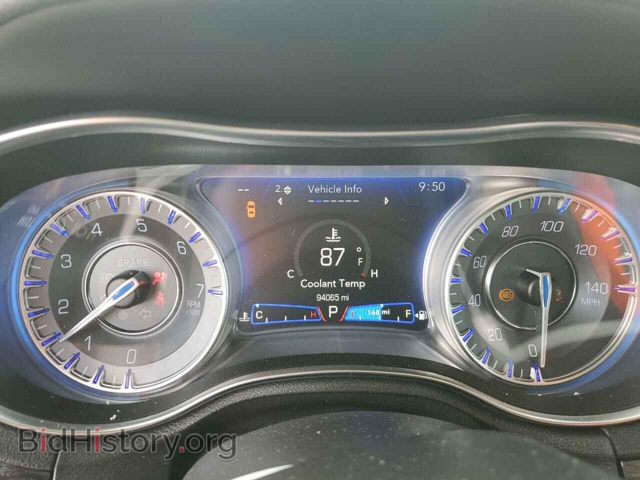 2019 CHRYSLER 300 - VIN: 2C3CCAAG7KH556086 - Фото 9