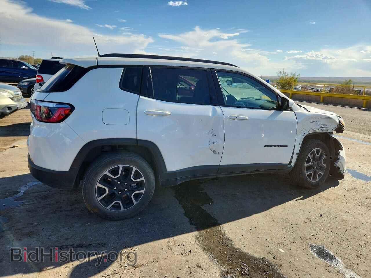 2019 JEEP COMPASS - VIN: 3C4NJDAB3KT674532 - Фото 3