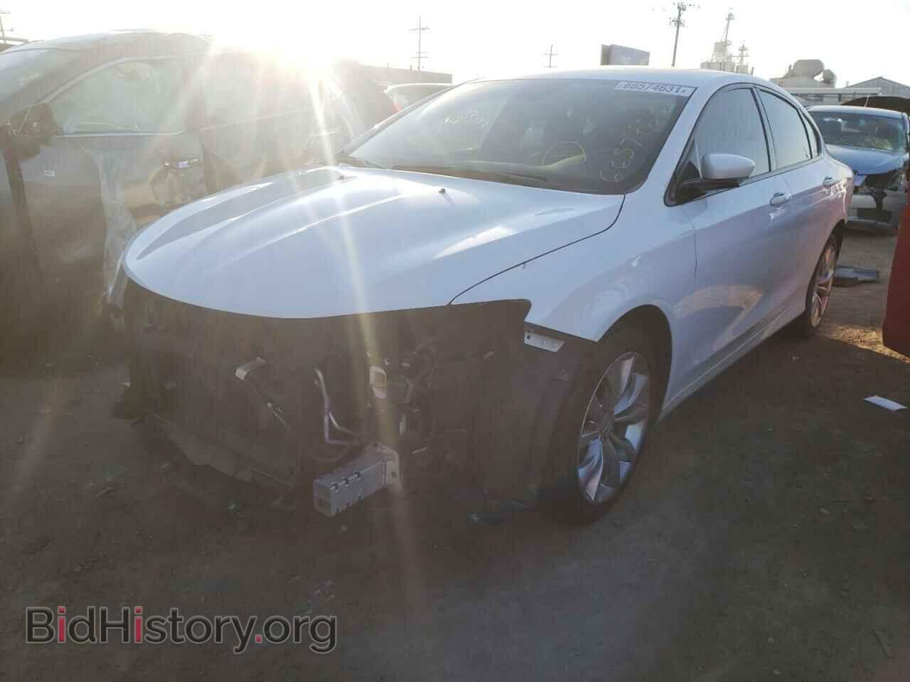 2016 CHRYSLER 200 - VIN: 1C3CCCDG4GN142821 - Фото 2