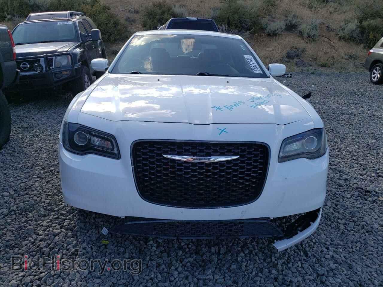 2019 CHRYSLER 300 - VIN: 2C3CCAGG6KH586185 - Фото 5