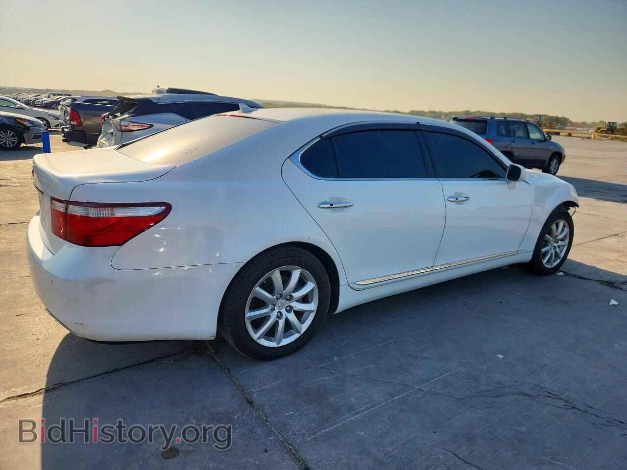 2007 LEXUS LS460 - VIN: JTHGL46FX75002777 - Photo 3