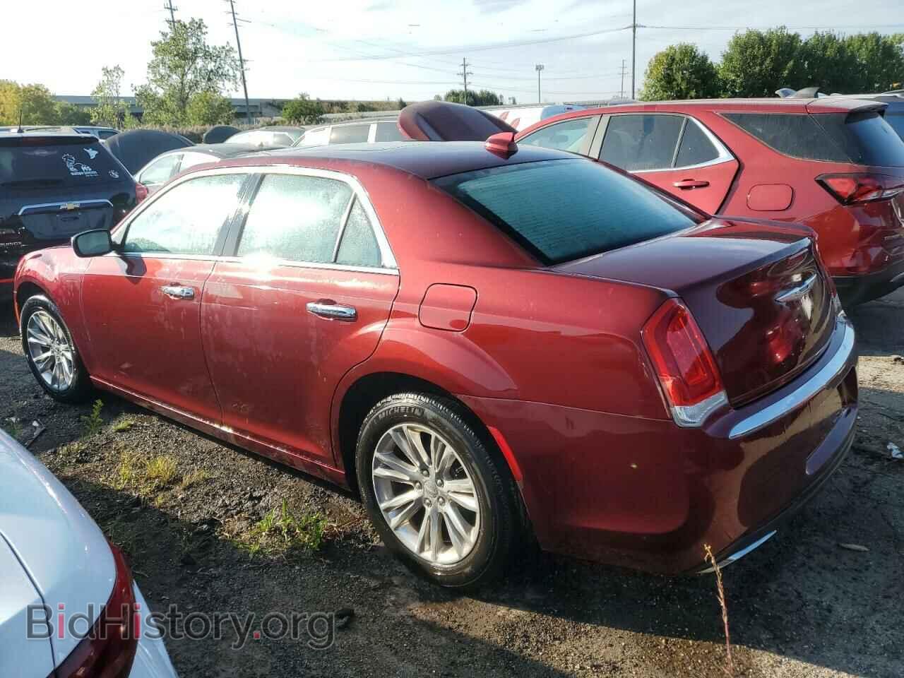 2017 CHRYSLER 300 - VIN: 2C3CCAEGXHH564640 - Фото 2