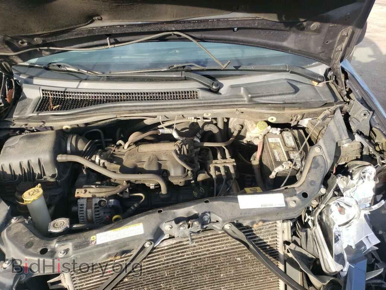 2008 CHRYSLER MINIVAN - VIN: 2A8HR44HX8R619084 - Фото 7