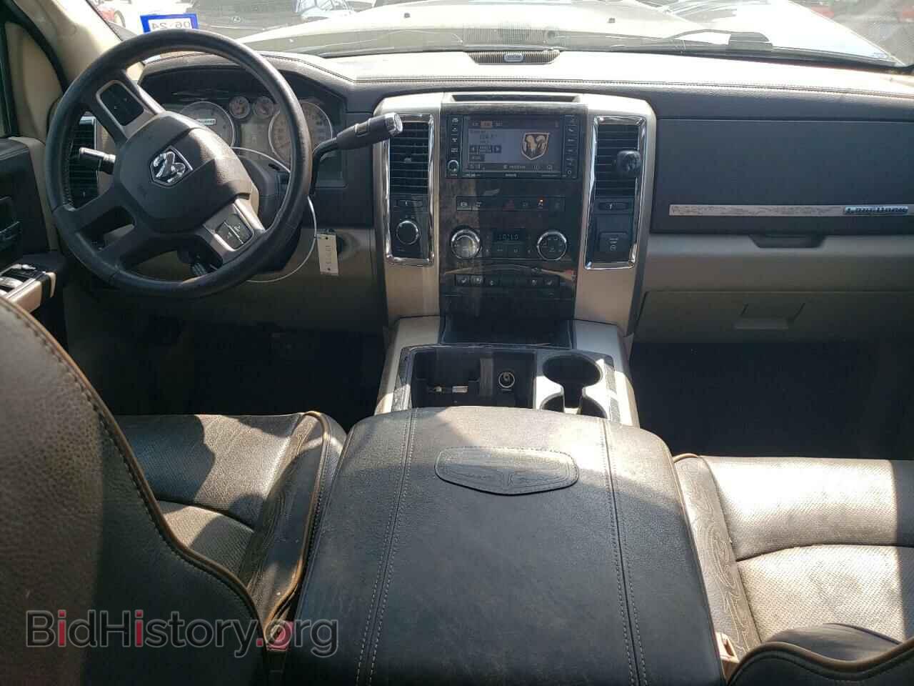 2011 DODGE All Models - VIN: 3D7UT2HL3BG584384 - Photo 8