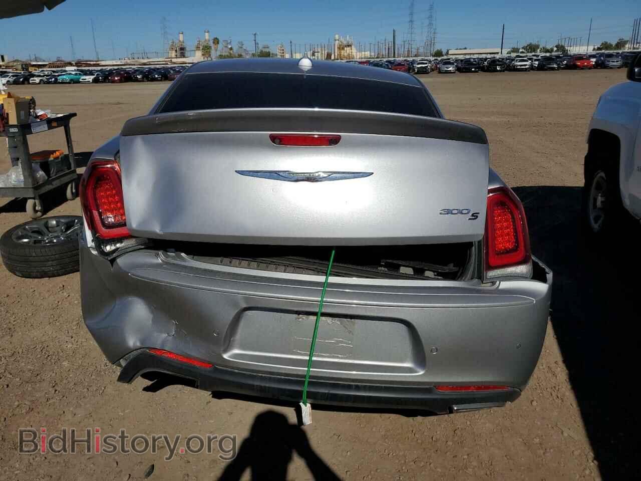 2018 CHRYSLER 300 - VIN: 2C3CCABG7JH240569 - Фото 6