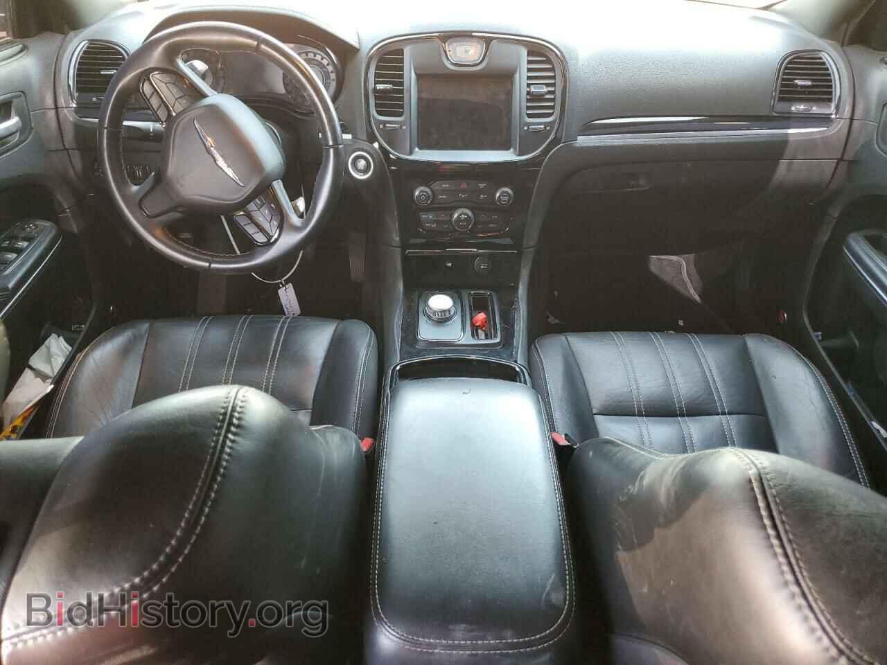 2018 CHRYSLER 300 - VIN: 2C3CCABG7JH240569 - Фото 8