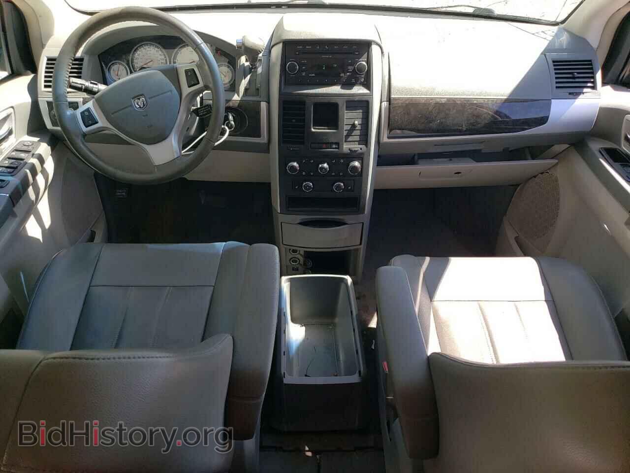 2010 DODGE CARAVAN - VIN: 2D4RN5DX6AR127892 - Фото 8