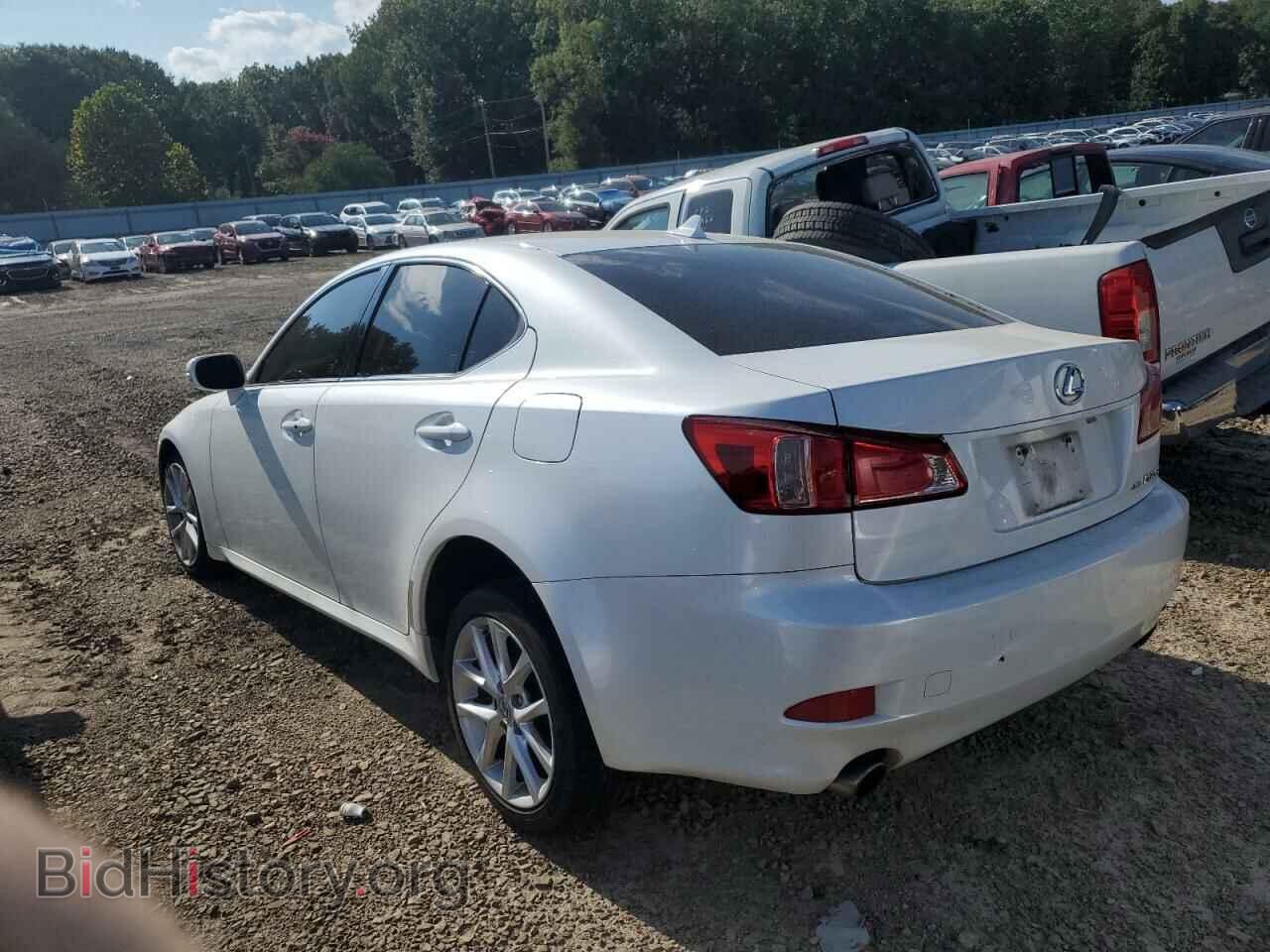 2011 LEXUS IS - VIN: JTHCF5C2XB5052682 - Photo 2