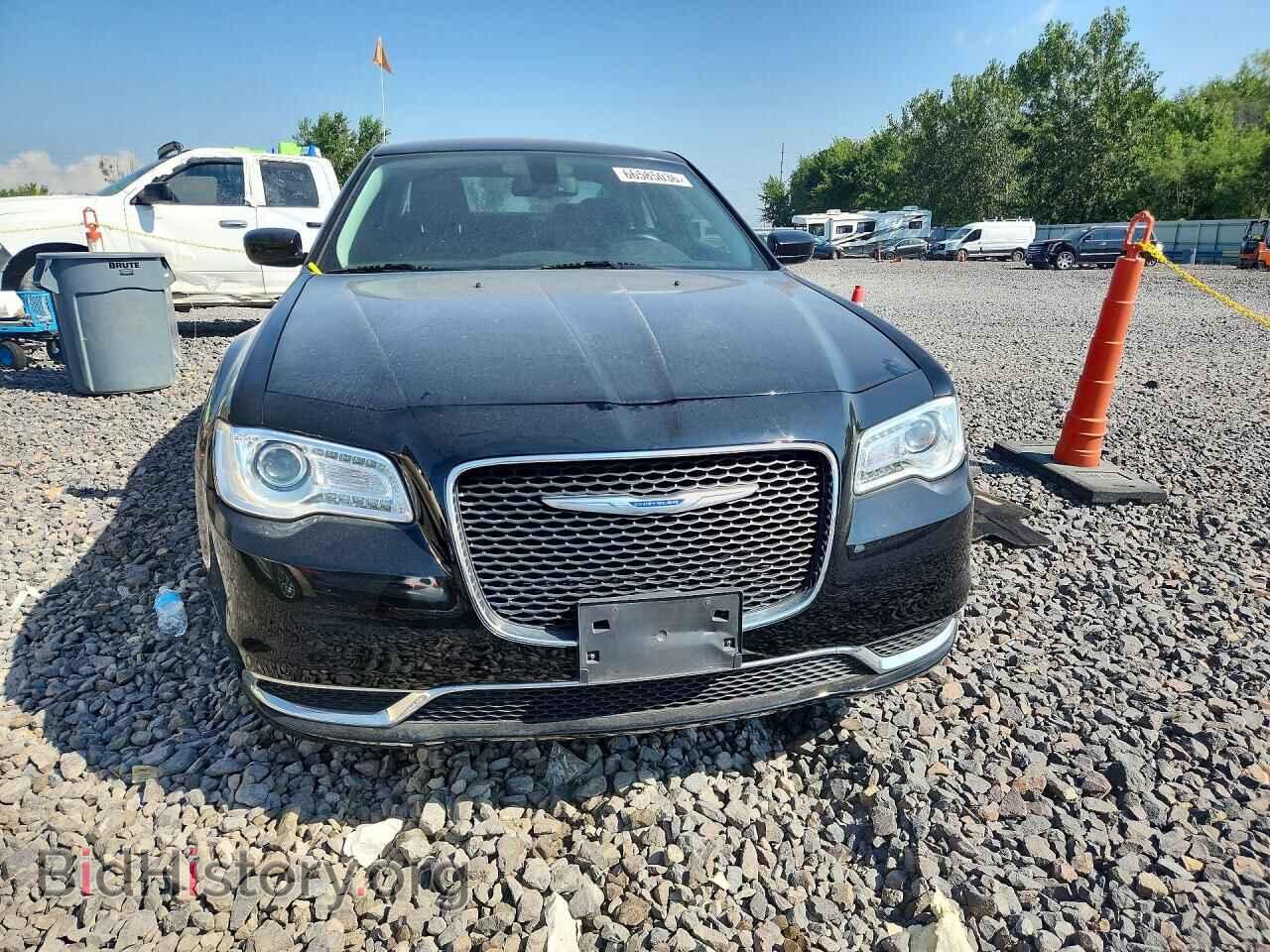 2018 CHRYSLER 300 - VIN: 2C3CCARG7JH324865 - Photo 5