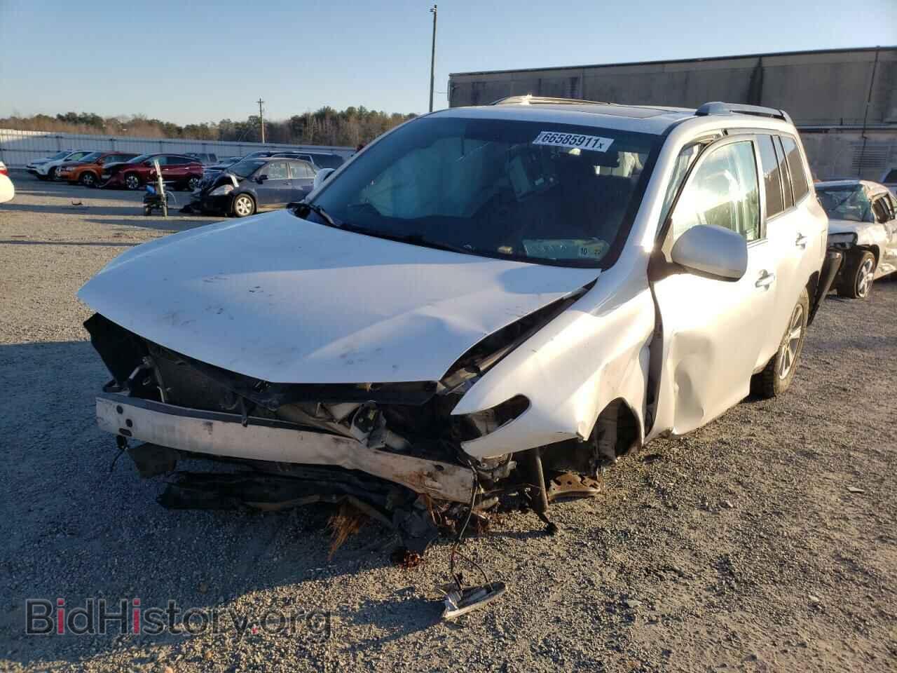 2013 TOYOTA HIGHLANDER - VIN: 5TDBK3EH8DS200145 - Фото 2