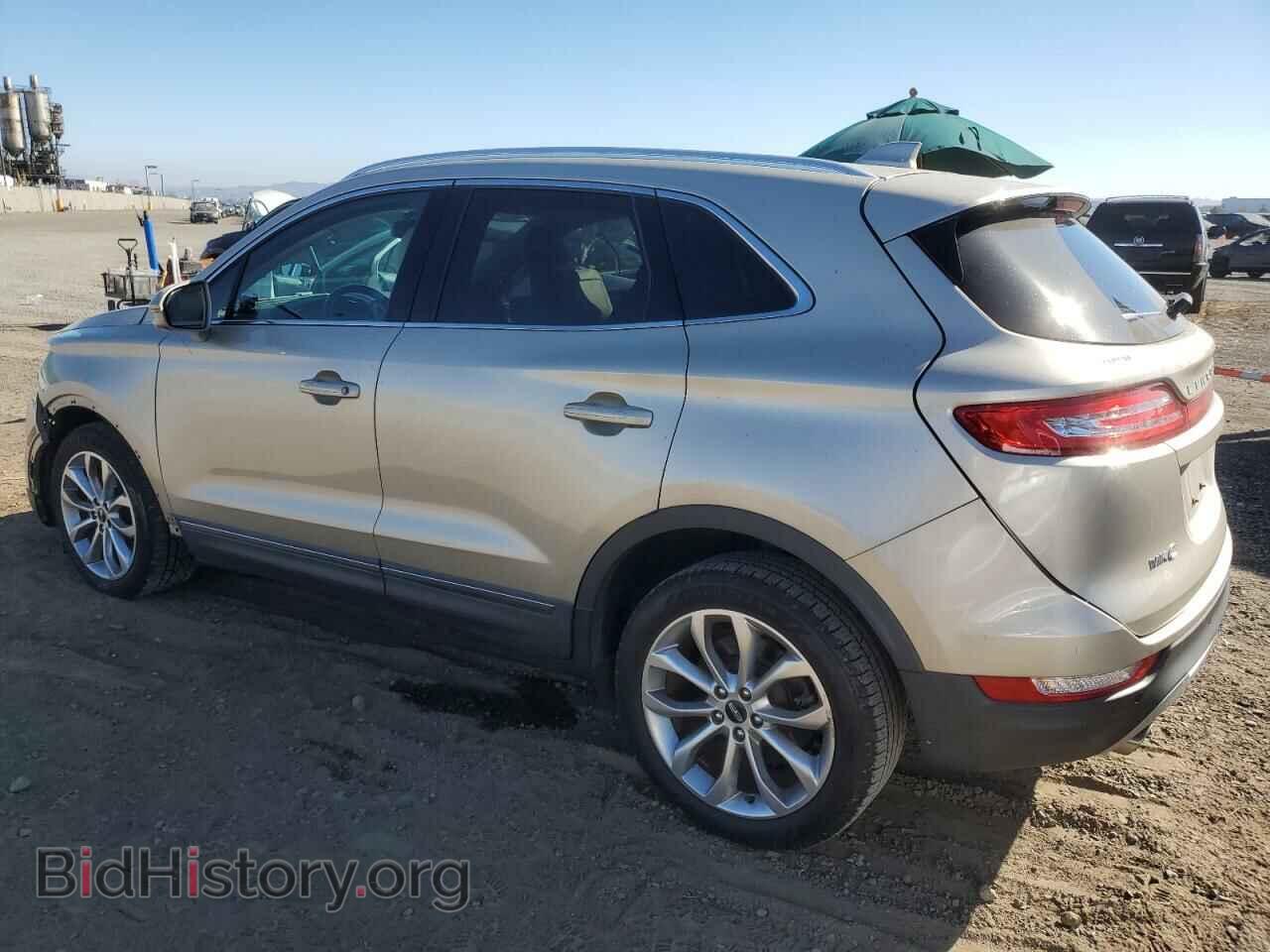 2017 LINCOLN MKC - VIN: 5LMCJ2C91HUL31361 - Photo 2