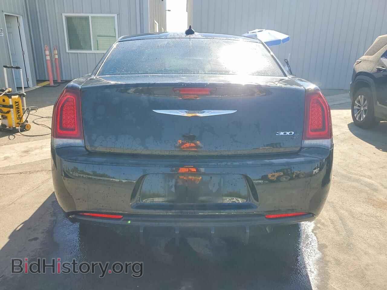 2019 CHRYSLER 300 - VIN: 2C3CCABG2KH634028 - Фото 6