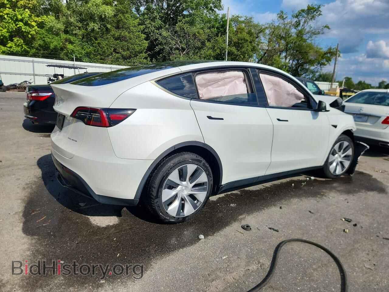 2024 TESLA MODEL Y - VIN: 7SAYGDEE7RF031659 - Photo 3