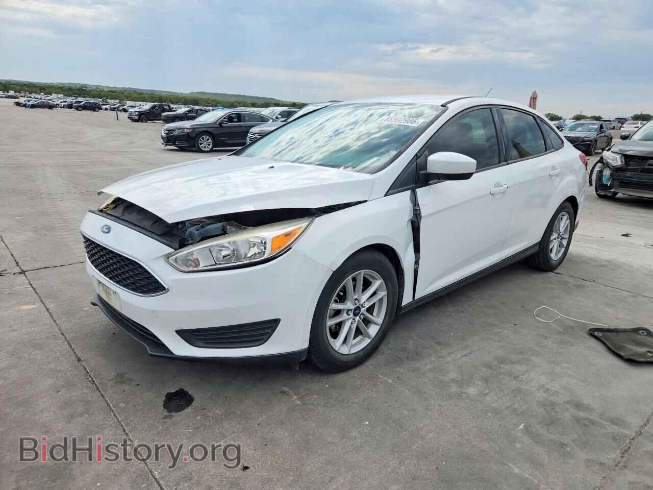 Photo 1FADP3F26JL210549 - FORD FOCUS 2018