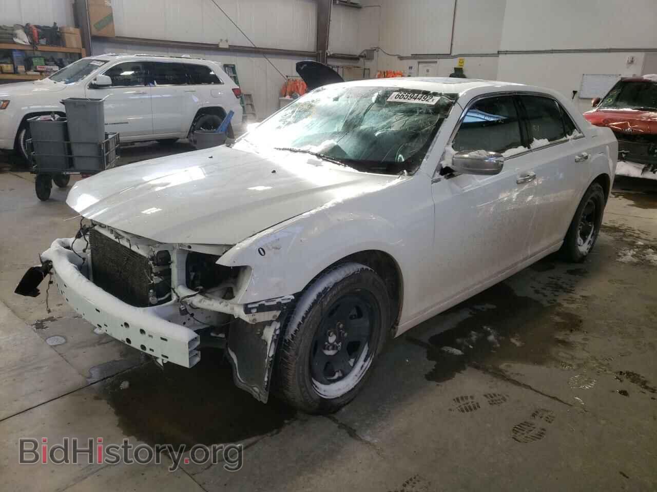 2014 CHRYSLER 300 - VIN: 2C3CCAEG2EH320721 - Photo 2