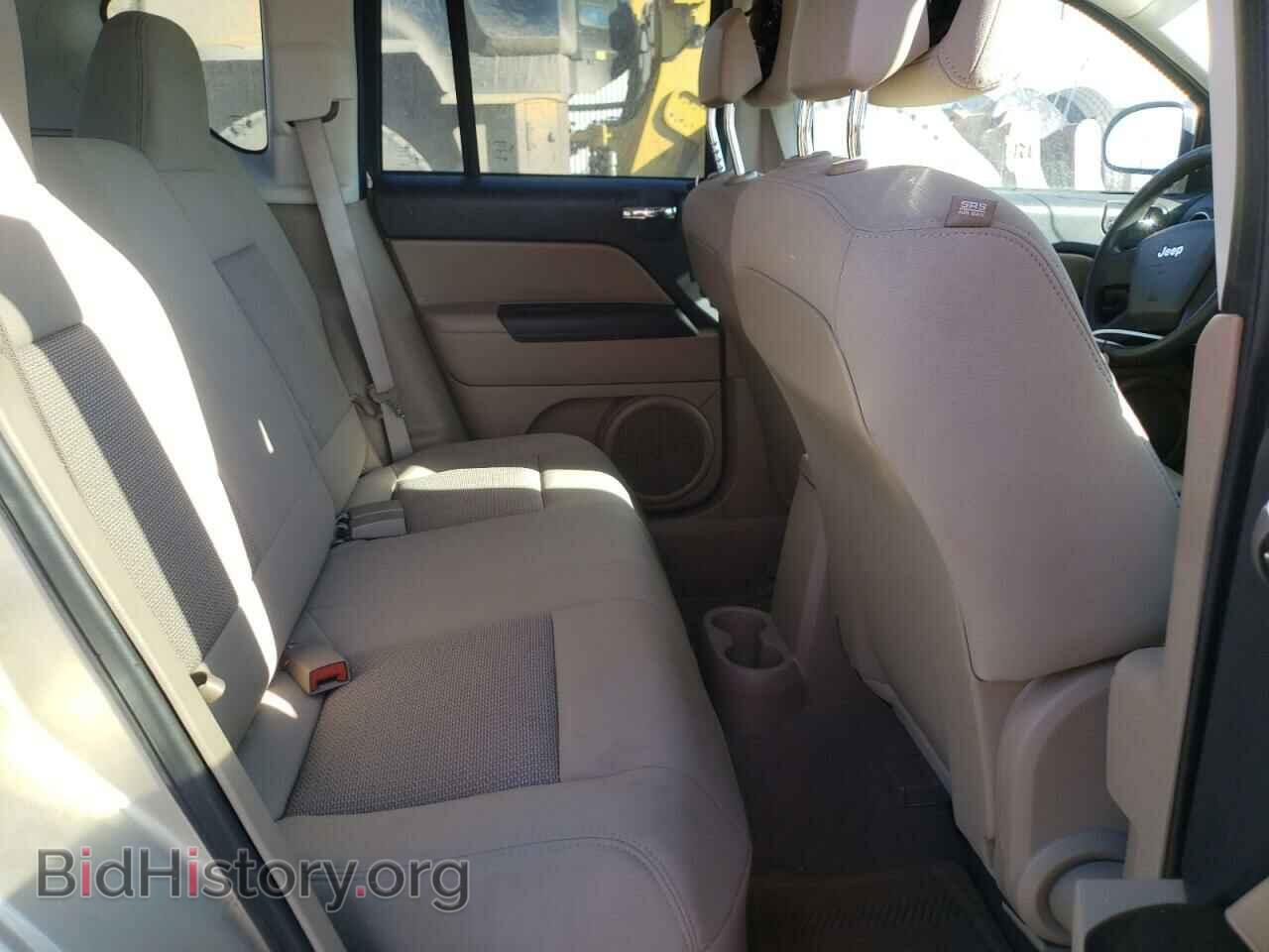 2010 JEEP COMPASS - VIN: 1J4NT4FB7AD610186 - Фото 6