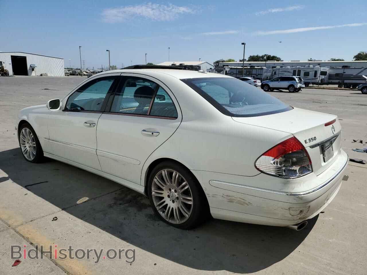 2007 MERCEDES-BENZ E-CLASS - VIN: WDBUF56X77B098068 - Фото 2