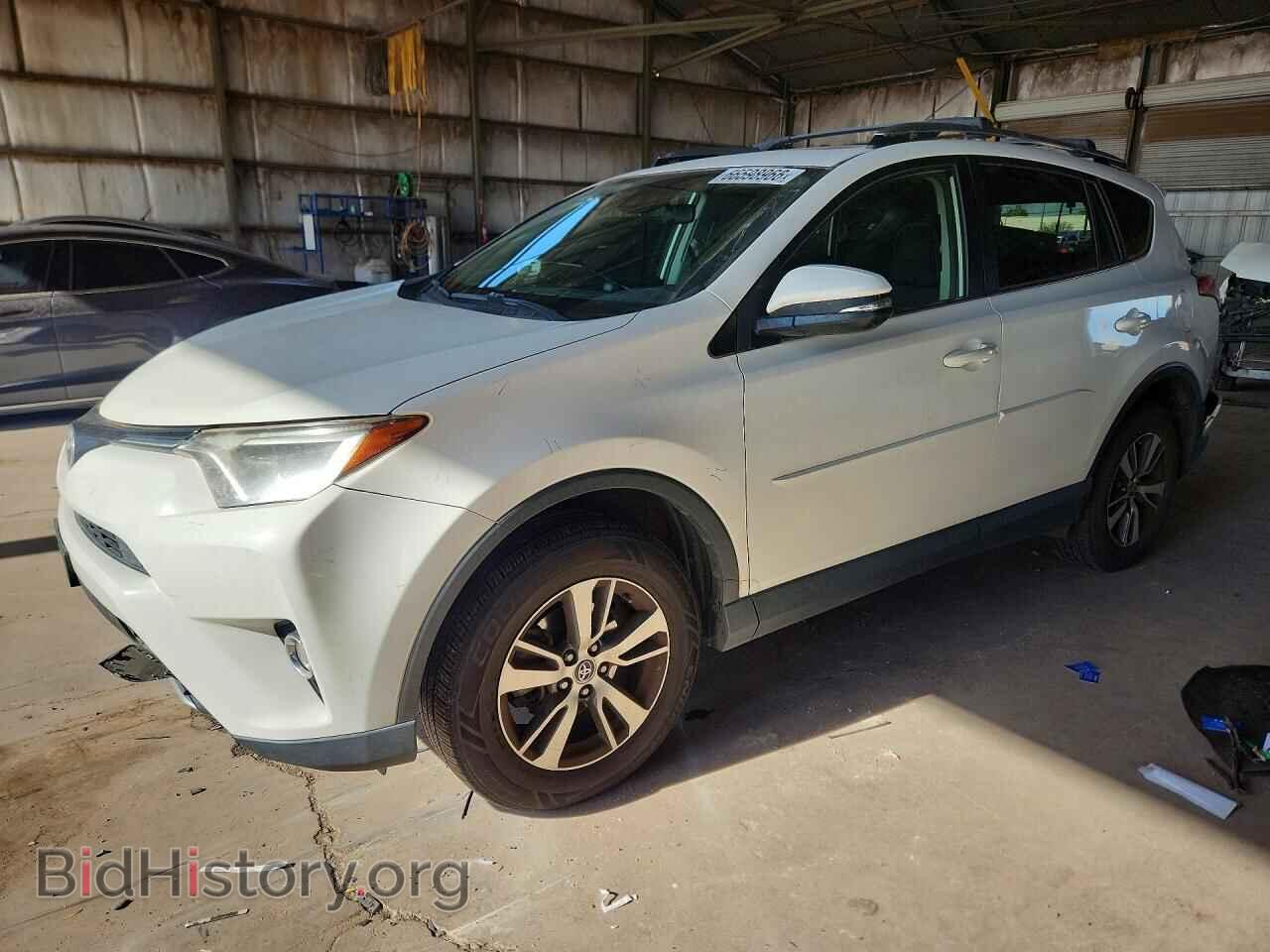 Photo JTMRFREV6HJ708032 - TOYOTA RAV4 2017