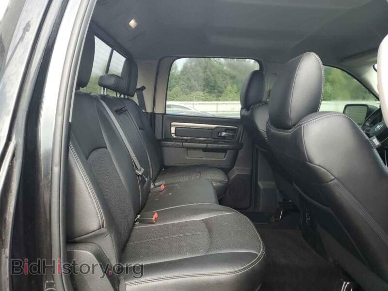 2018 RAM 1500 (VIN 1C6RR7MT0JS136152) — photo 10 of 13