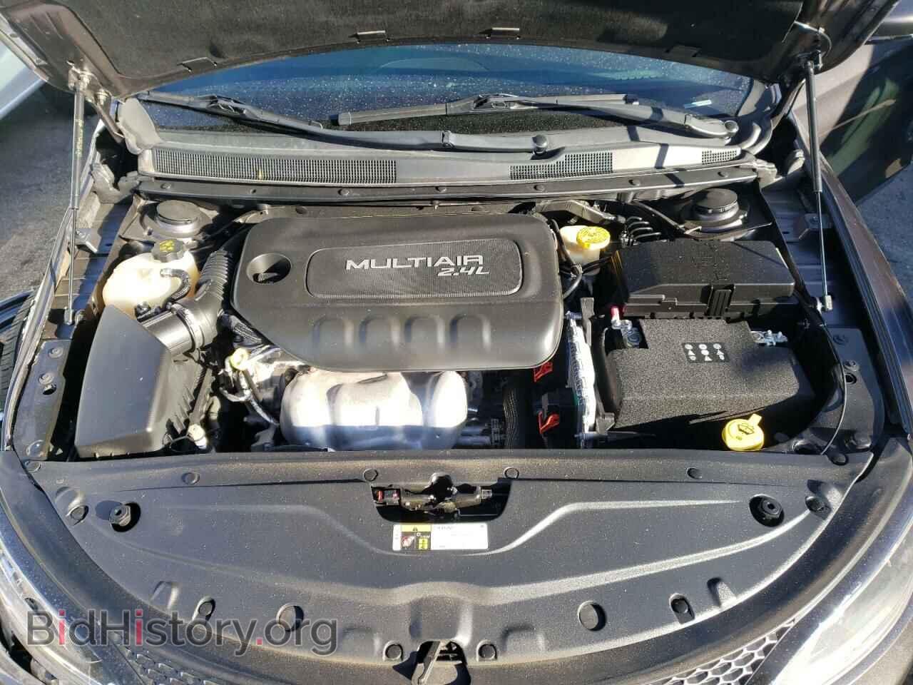 2016 CHRYSLER 200 - VIN: 1C3CCCBB2GN163058 - Фото 7