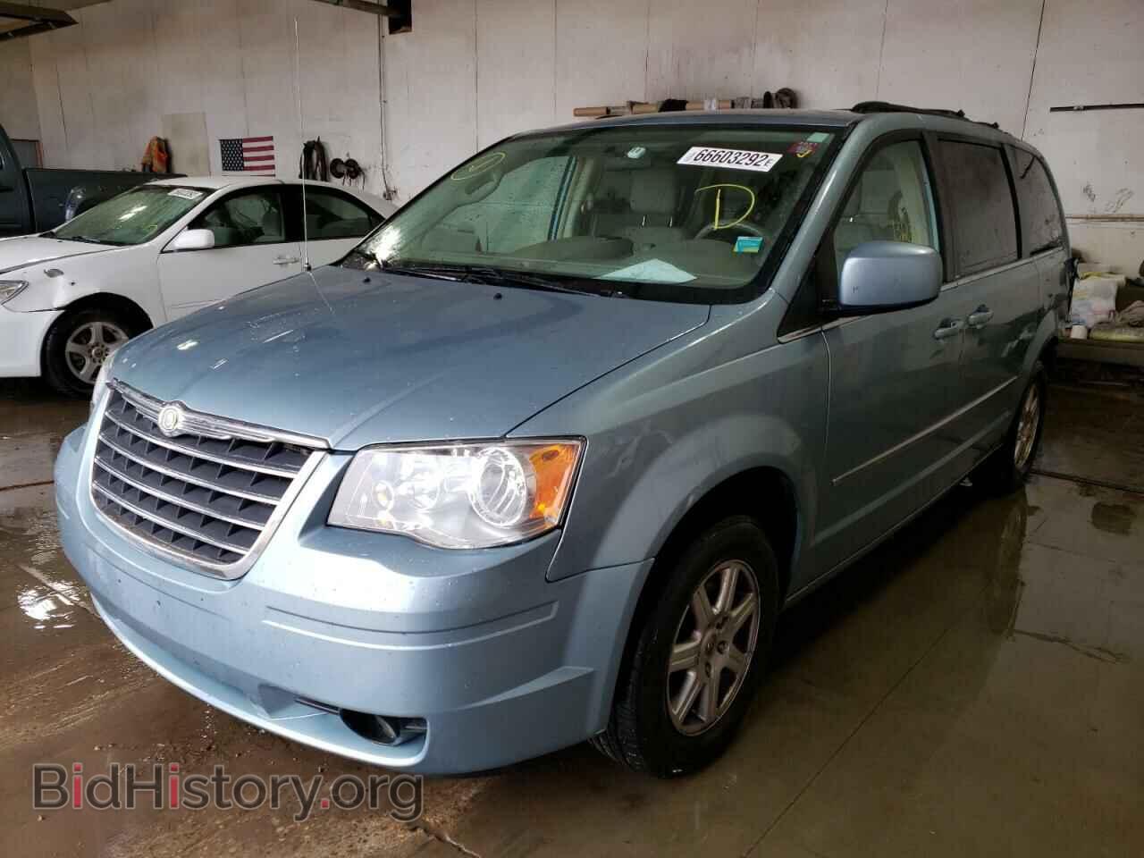 2010 CHRYSLER MINIVAN - VIN: 2A4RR5D1XAR357863 - Фото 2