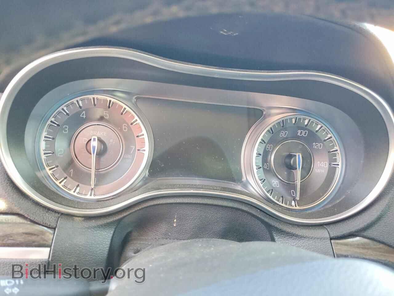 2016 CHRYSLER 300 - VIN: 2C3CCAAG2GH230302 - Photo 9