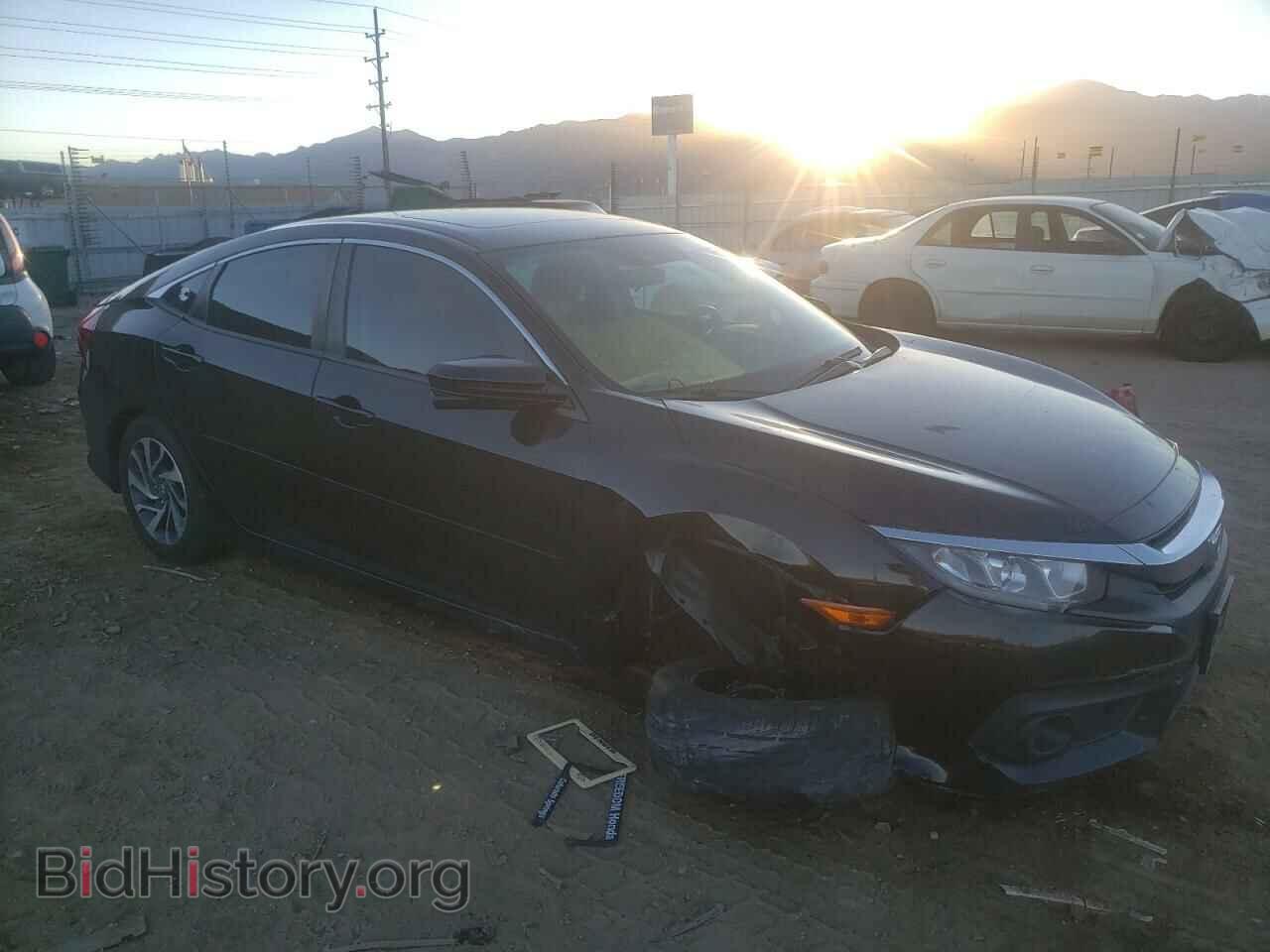 Фотография 19XFC2F88GE050463 - HONDA CIVIC 2016