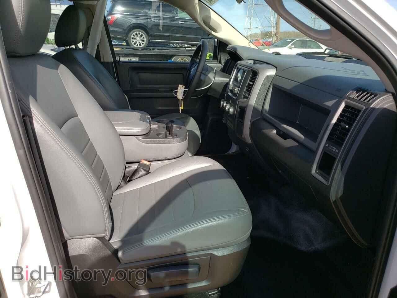 2017 RAM 1500 - VIN: 1C6RR7FG3HS829968 - Фото 5