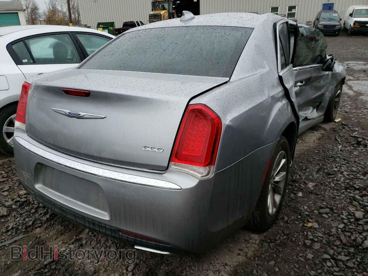 2015 CHRYSLER 300 - VIN: 2C3CCAAGXFH931121 - Фото 4