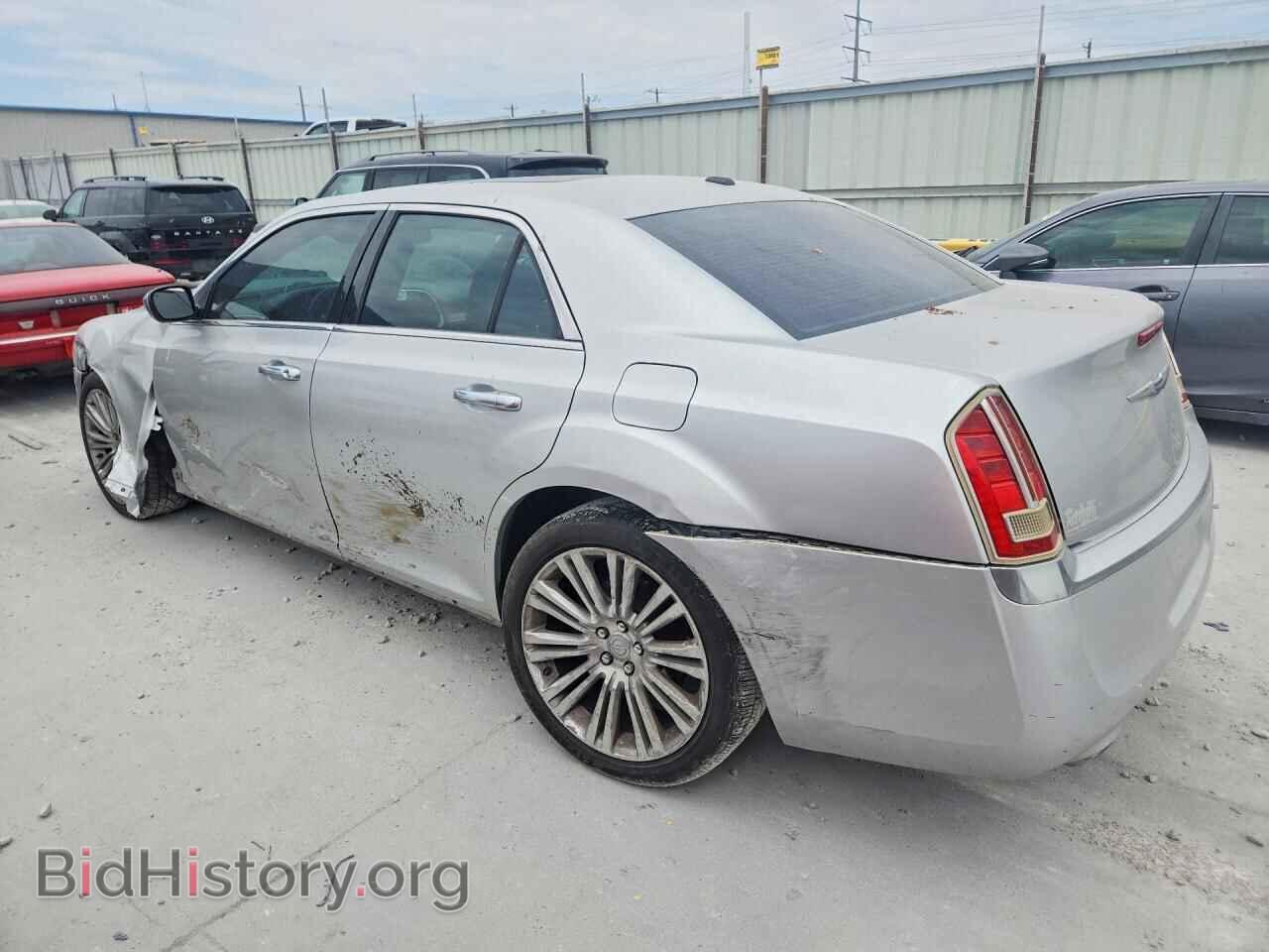 2012 CHRYSLER 300 - VIN: 2C3CCAPT2CH313422 - Photo 2