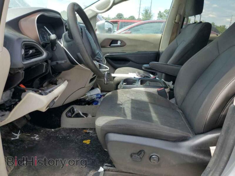 2019 Chrysler PACIFICA (VIN 2C4RC1FGXKR741306) — фото 7 из 13