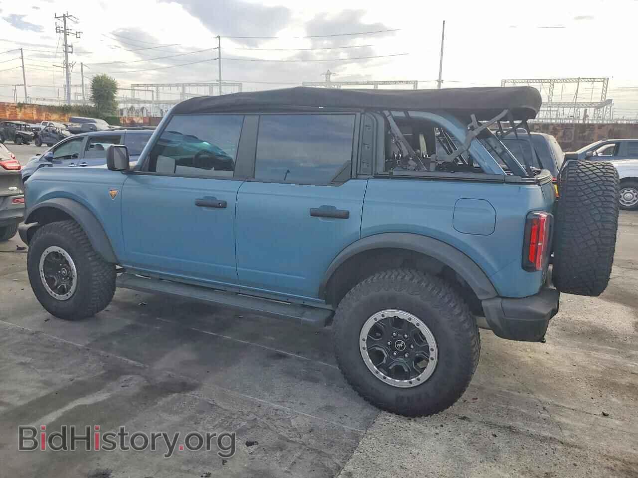 2022 FORD BRONCO - VIN: 1FMEE5DH3NLA84840 - Photo 2