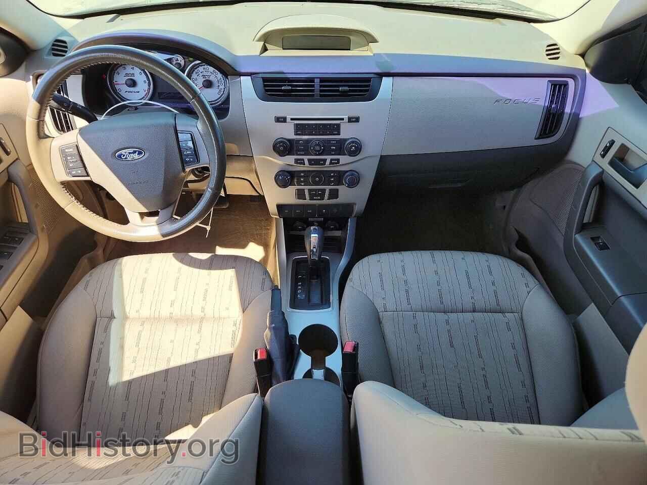 2011 FORD FOCUS - VIN: 1FAHP3FN4BW150136 - Photo 8