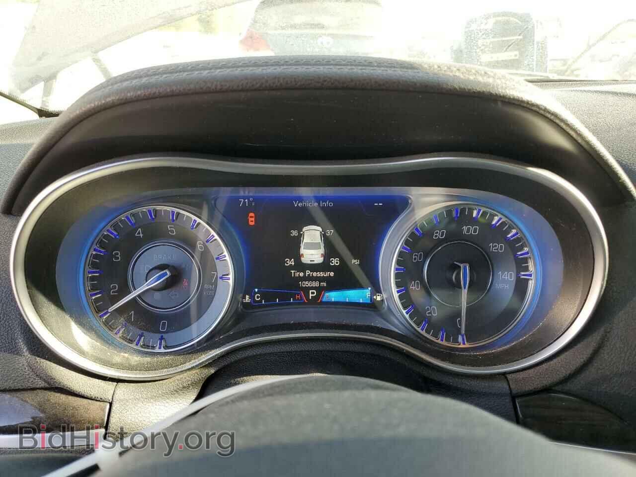 2017 CHRYSLER 300 - VIN: 2C3CCAEG4HH657511 - Фото 9