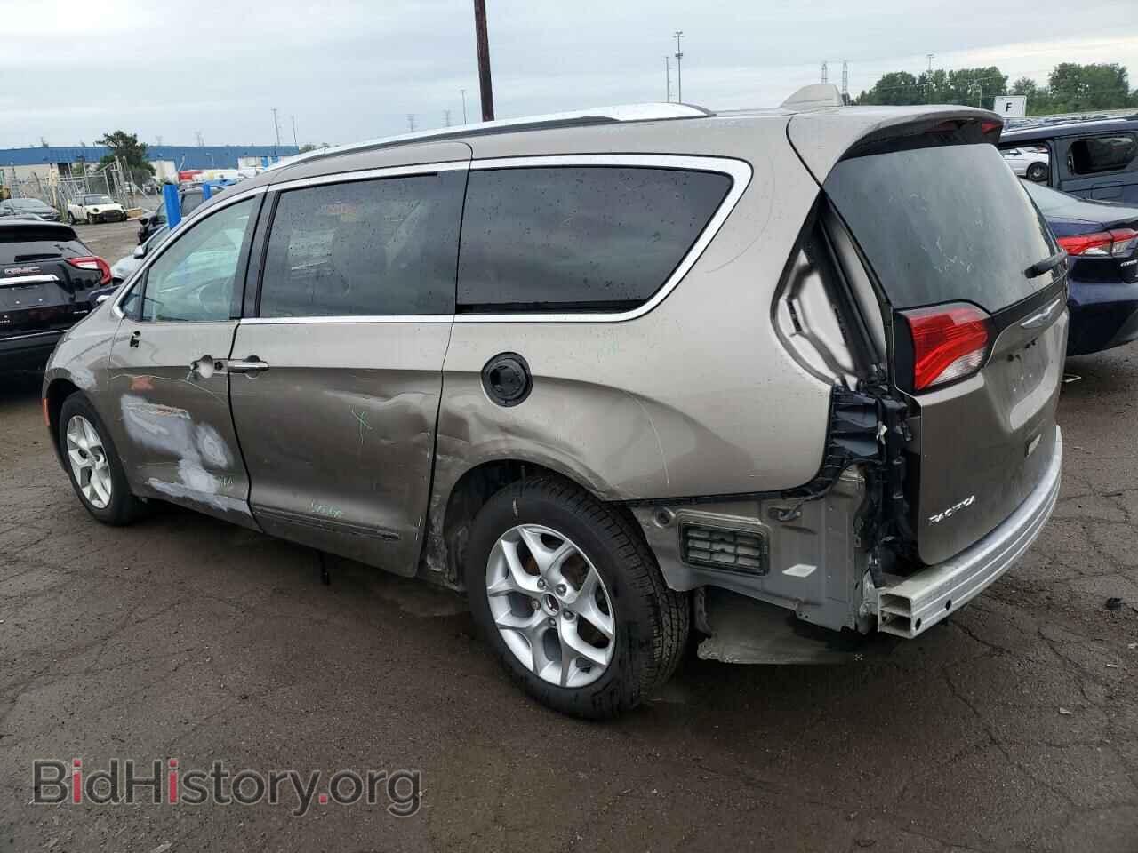 2017 CHRYSLER PACIFICA - VIN: 2C4RC1EG4HR772156 - Фото 2