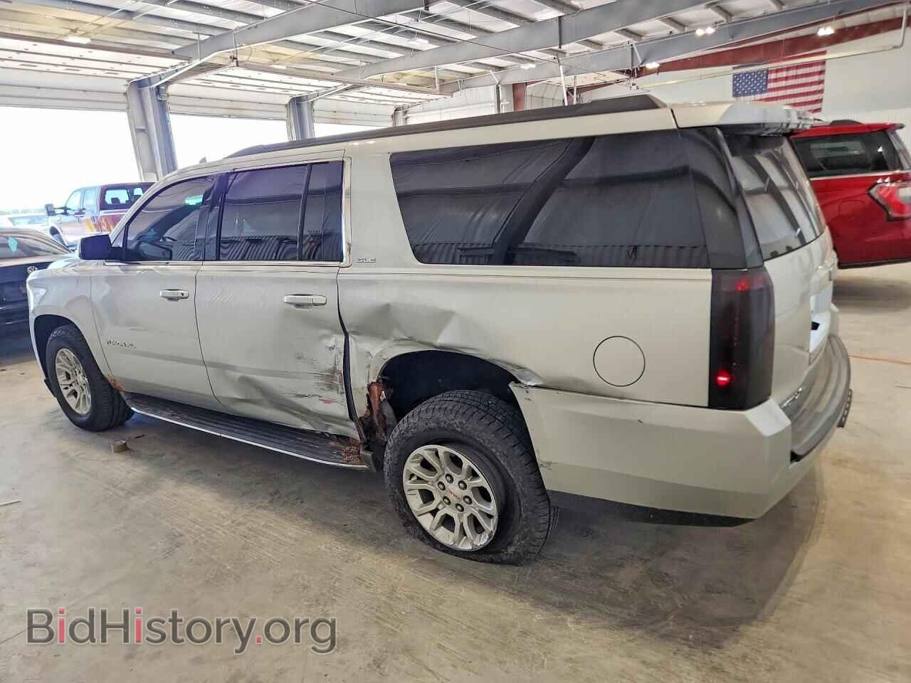 2016 GMC YUKON - VIN: 1GKS2FKC4GR309509 - Photo 2